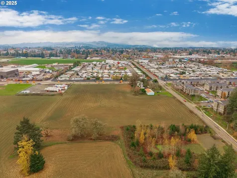 3312 E Fernwood Road Newberg OR 97132