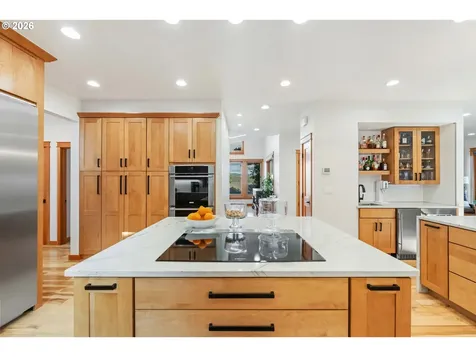 2024 Cedar Court North Bend OR 97459