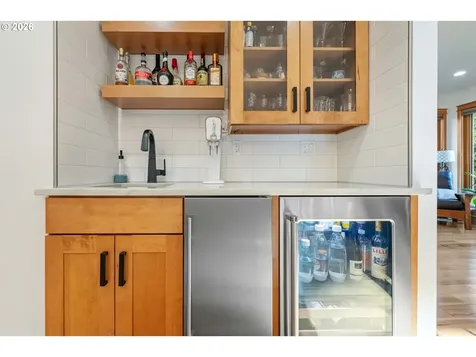 2024 Cedar Court North Bend OR 97459