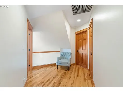 2024 Cedar Court North Bend OR 97459