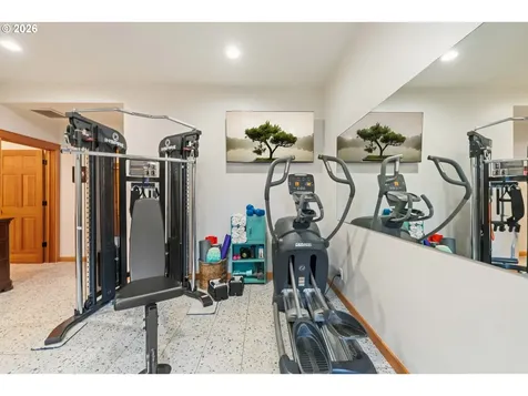 2024 Cedar Court North Bend OR 97459