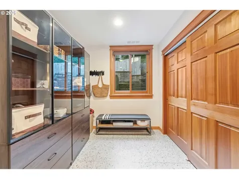 2024 Cedar Court North Bend OR 97459