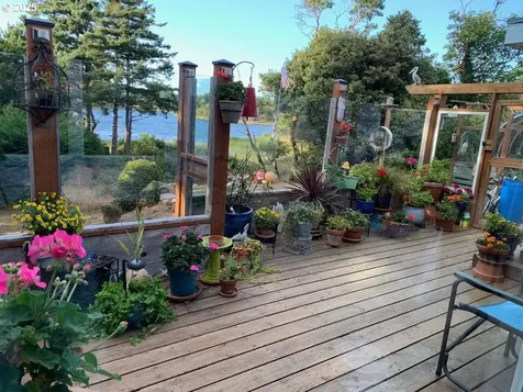 850 Lakeshore Drive Port Orford OR 97465