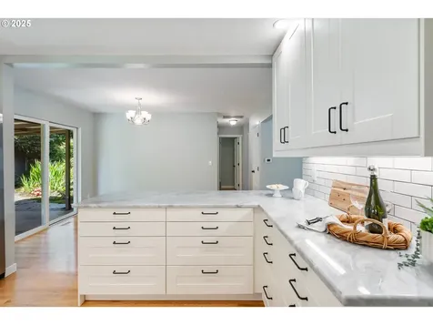 9885 SW Bonnie Brae Drive Beaverton OR 97008