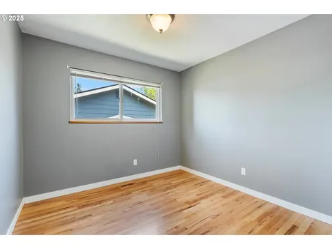 9885 SW Bonnie Brae Drive Beaverton OR 97008