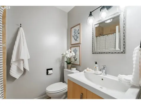 9885 SW Bonnie Brae Drive Beaverton OR 97008