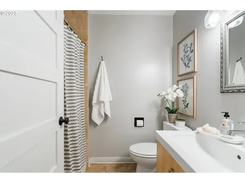 9885 SW Bonnie Brae Drive Beaverton OR 97008