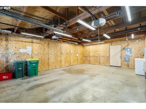 9885 SW Bonnie Brae Drive Beaverton OR 97008