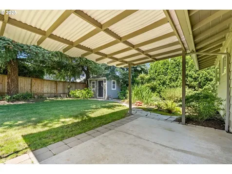 9885 SW Bonnie Brae Drive Beaverton OR 97008