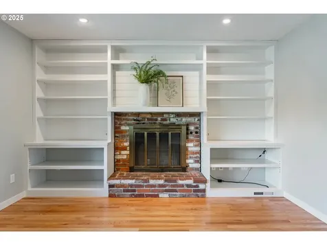 9885 SW Bonnie Brae Drive Beaverton OR 97008