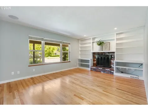 9885 SW Bonnie Brae Drive Beaverton OR 97008