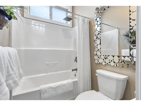 2960 NW Stacie Court Roseburg OR 97471