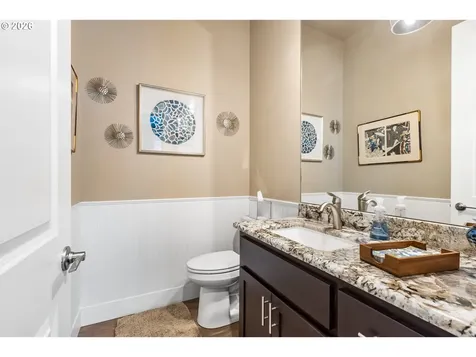 2960 NW Stacie Court Roseburg OR 97471