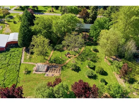 25100 SW Rainbow Lane Hillsboro OR 97123