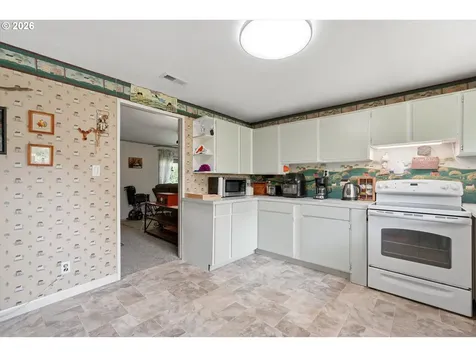 25100 SW Rainbow Lane Hillsboro OR 97123