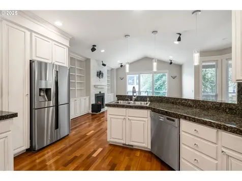 1292 E Lucas Street La Center WA 98629