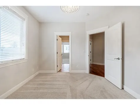 1292 E Lucas Street La Center WA 98629