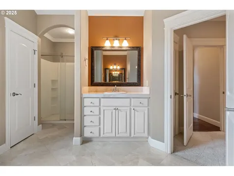 1292 E Lucas Street La Center WA 98629