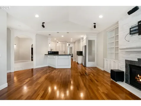 1292 E Lucas Street La Center WA 98629