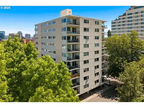 2211 SW Park Place Portland OR 97205