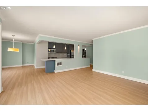 2211 SW Park Place Portland OR 97205