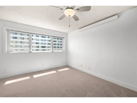 2211 SW Park Place Portland OR 97205