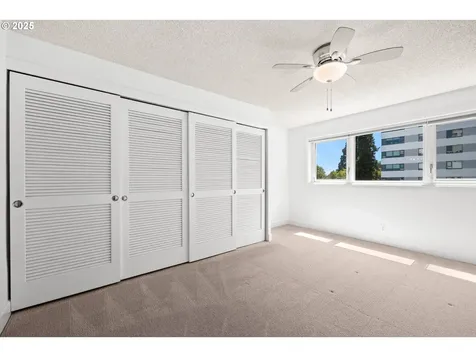 2211 SW Park Place Portland OR 97205