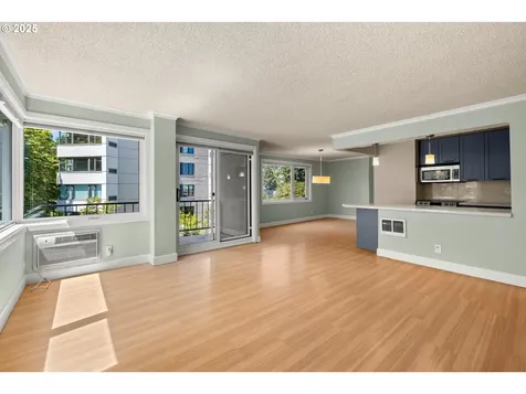 2211 SW Park Place Portland OR 97205