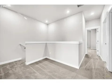 2380 N R Street Washougal WA 98671