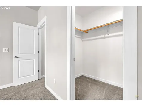 2380 N R Street Washougal WA 98671