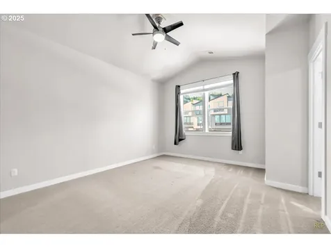 2380 N R Street Washougal WA 98671