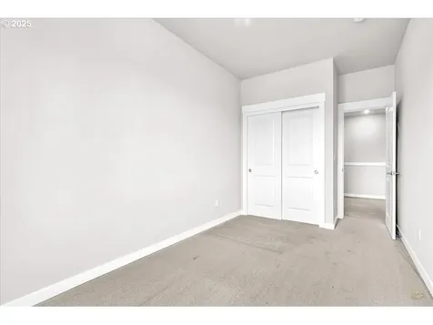 2380 N R Street Washougal WA 98671
