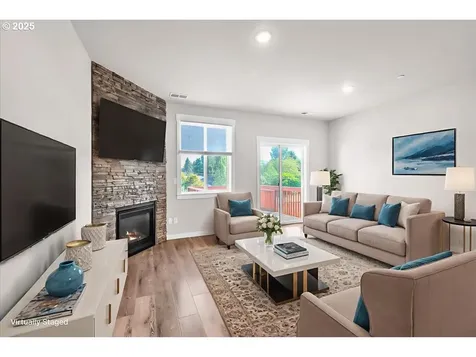 2380 N R Street Washougal WA 98671