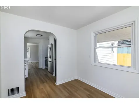 5824 NE 42nd Avenue Portland OR 97218