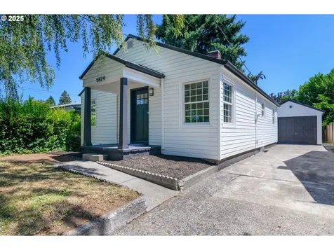 5824 NE 42nd Avenue Portland OR 97218