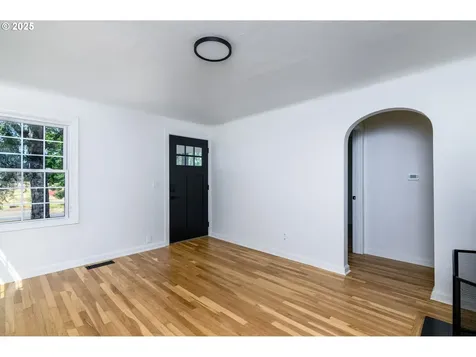 5824 NE 42nd Avenue Portland OR 97218