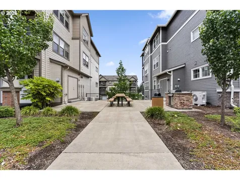 17137 SW Appledale Road Beaverton OR 97007