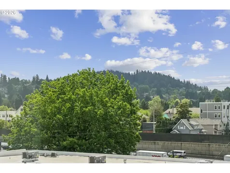 5321 NE Irving Street Portland OR 97213