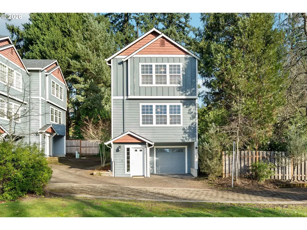 8062 SW 33rd Place Portland OR 97219