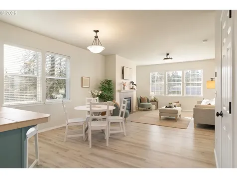 8062 SW 33rd Place Portland OR 97219