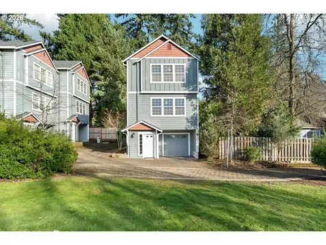 8062 SW 33rd Place Portland OR 97219