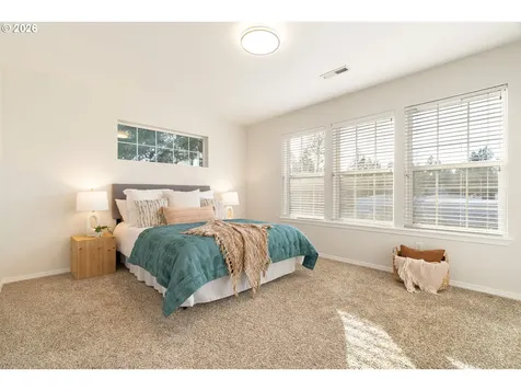 8062 SW 33rd Place Portland OR 97219