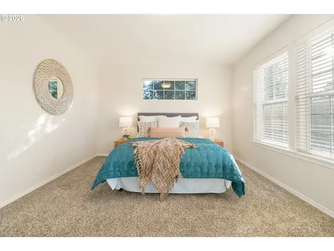 8062 SW 33rd Place Portland OR 97219