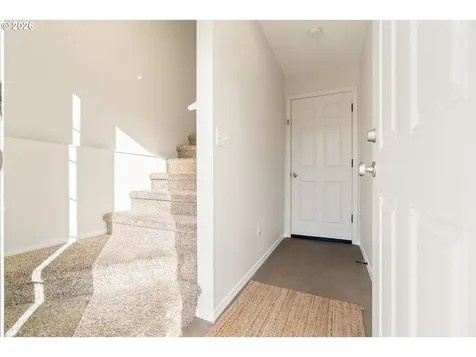8062 SW 33rd Place Portland OR 97219