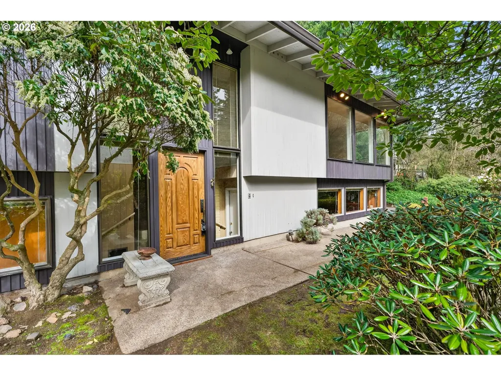 1305 SW Upland Drive Portland OR 97221