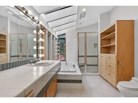 1305 SW Upland Drive Portland OR 97221