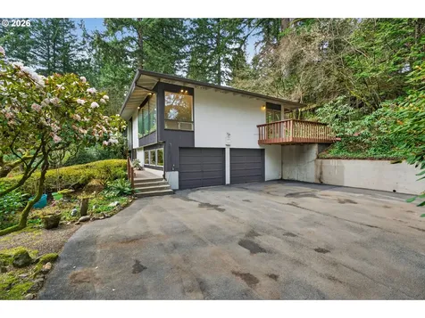 1305 SW Upland Drive Portland OR 97221