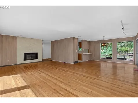 1305 SW Upland Drive Portland OR 97221