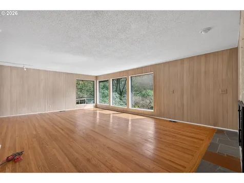 1305 SW Upland Drive Portland OR 97221