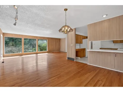 1305 SW Upland Drive Portland OR 97221